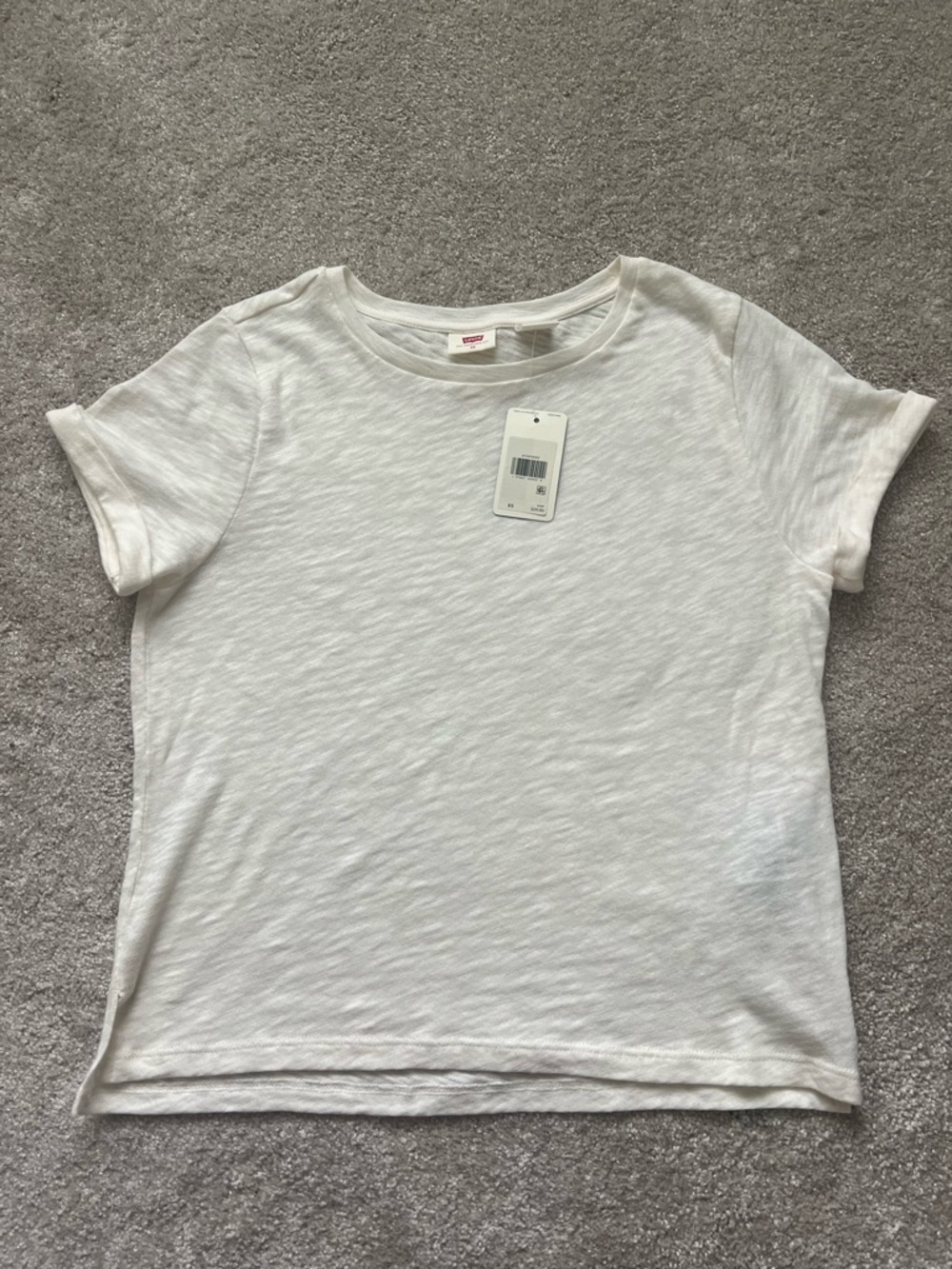 Levi's cream Short Sleeve Tee